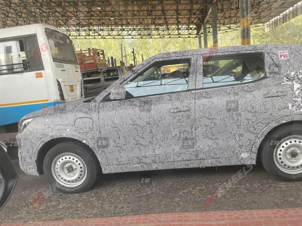 Mahindra eXUV300 Spotted