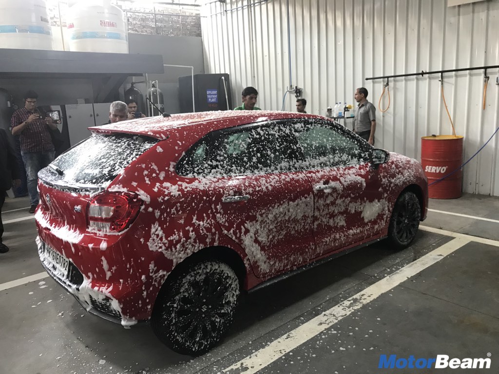 Maruti NEXA Service Washing