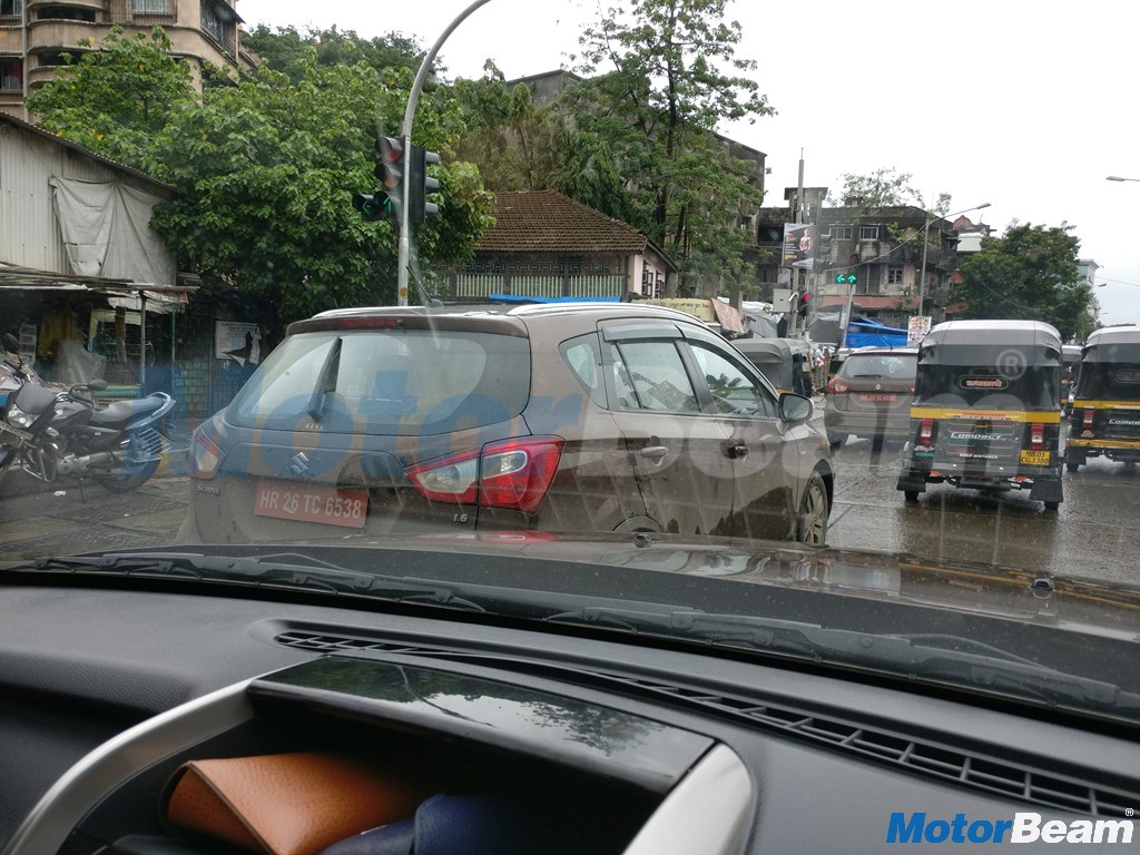 Maruti S-Cross With 1.5 Diesel Engine Spied Rear