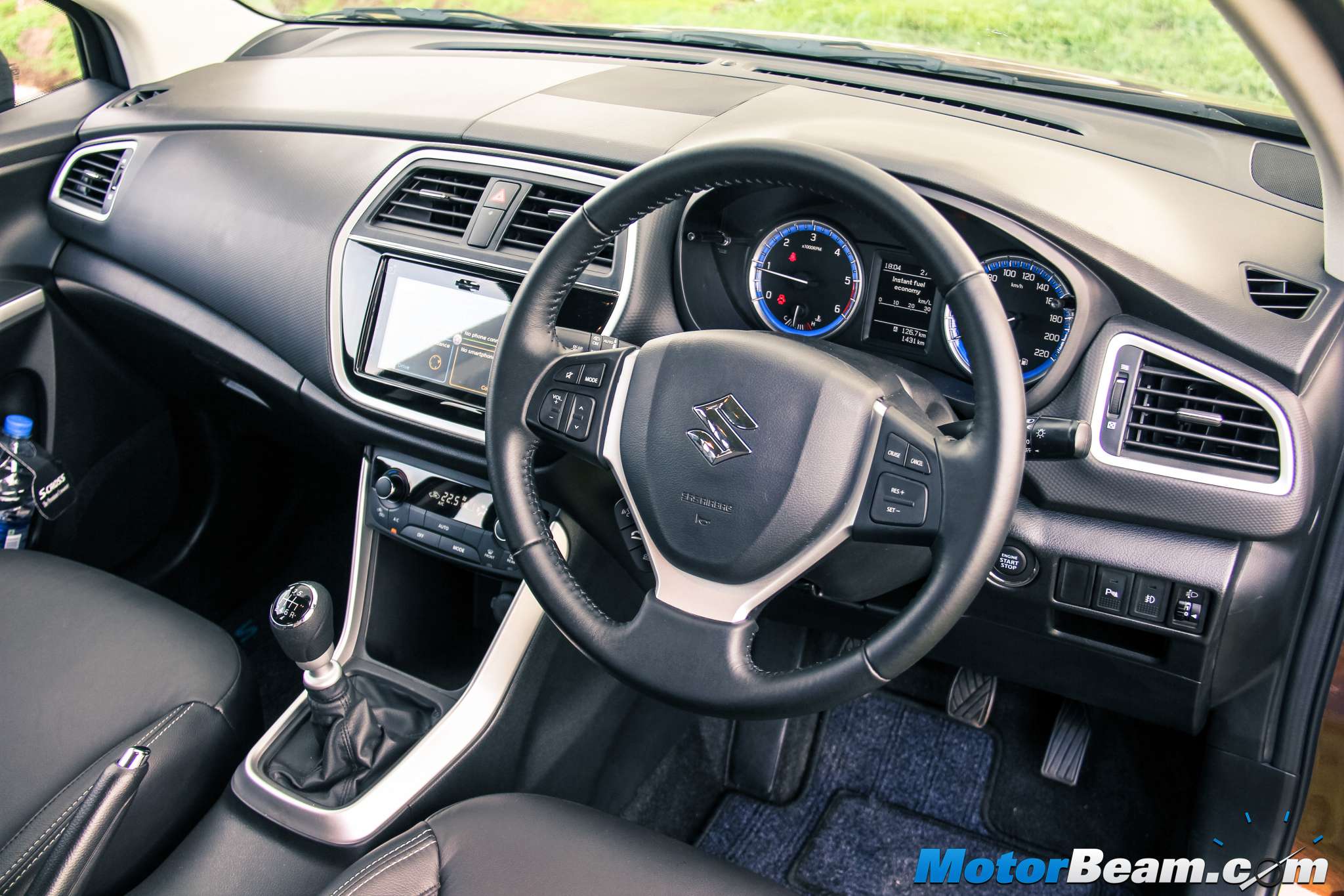 Maruti S-Cross vs Renault Duster Comparison