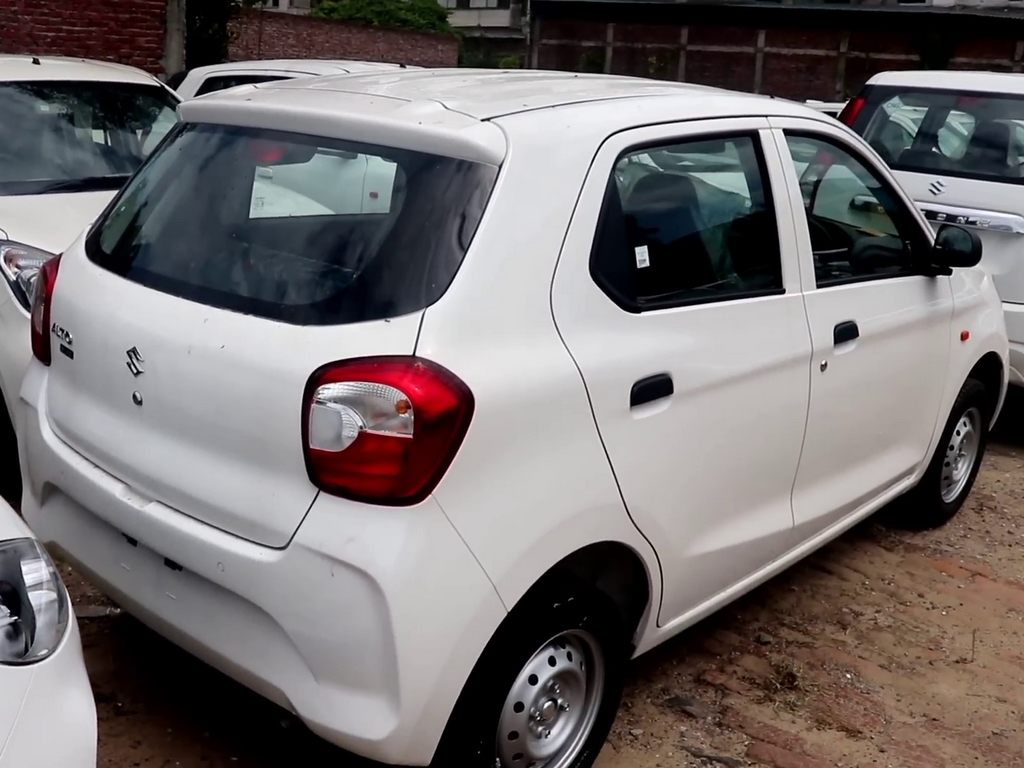 Maruti Suzuki Alto K10 STD Spotted Undisguised Ahead Of Launch