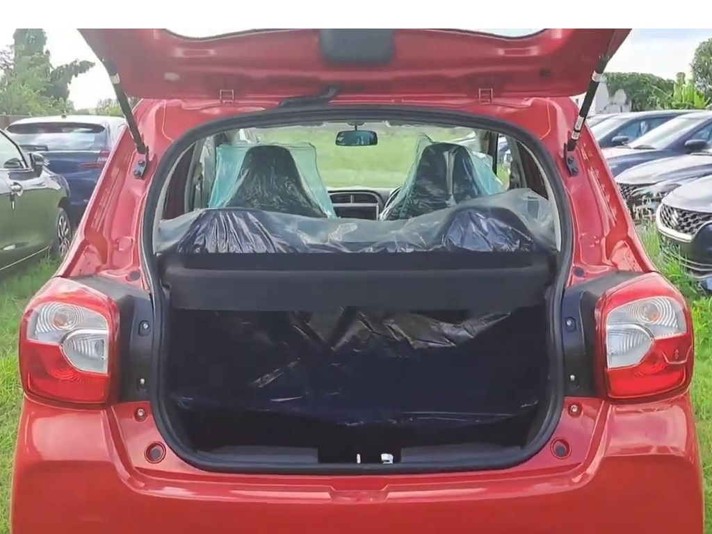 Maruti Suzuki Alto K10 VXI Trunk