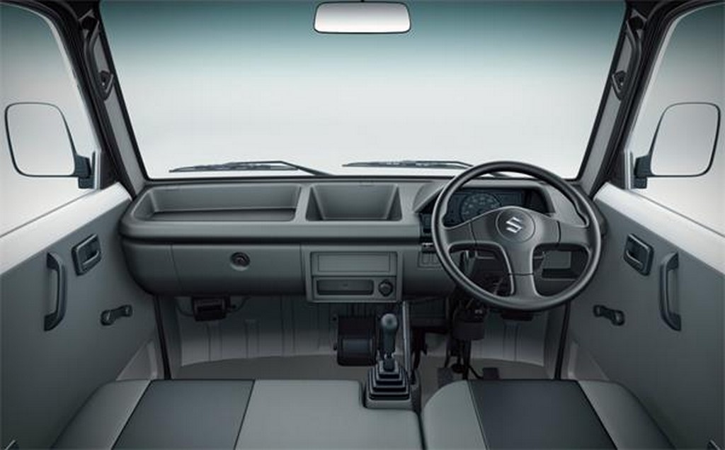 Maruti Suzuki Super Carry Interior