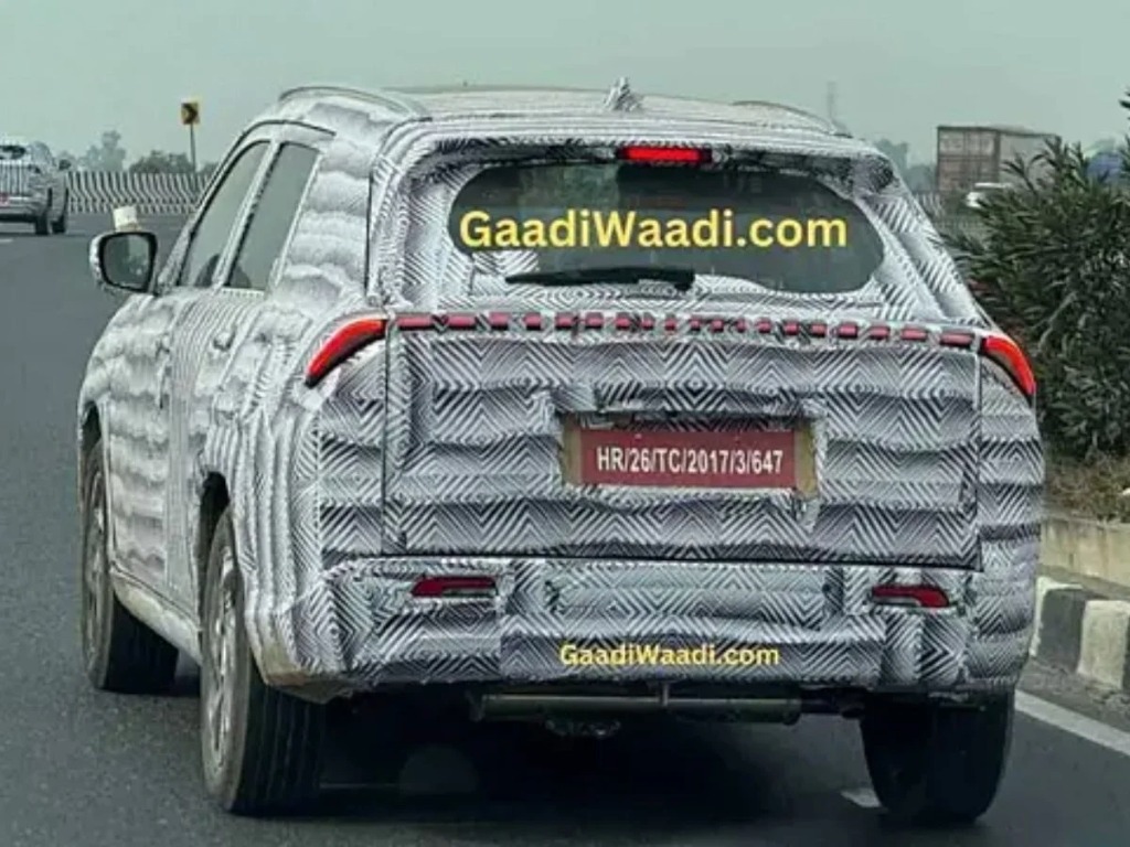 Maruti Victoris rear