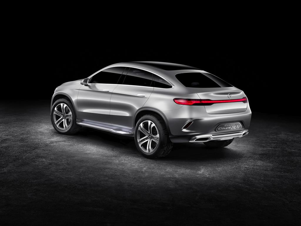 Mercedes-Benz Concept Coupe SUV Display