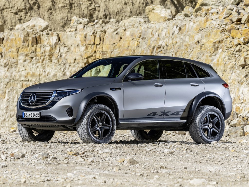 Mercedes-Benz EQC 4x4² Side