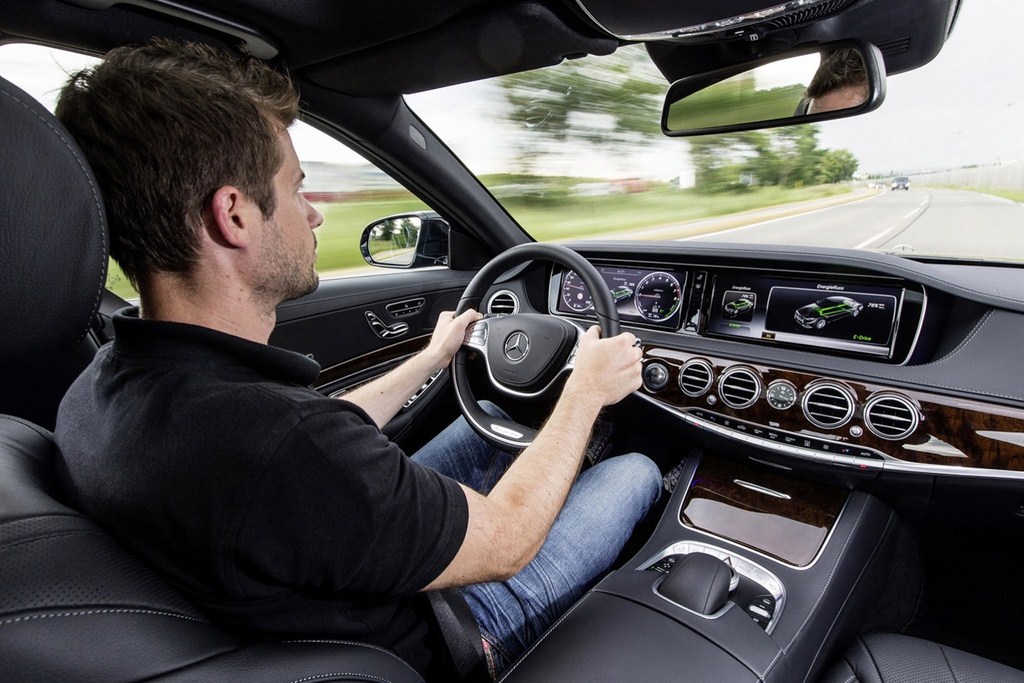Mercedes-Benz S 500 Plug-In Hybrid Interiors