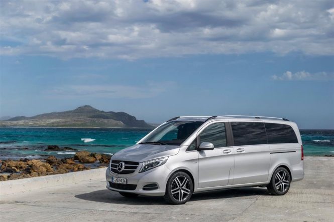 Mercedes-Benz V-Class Side