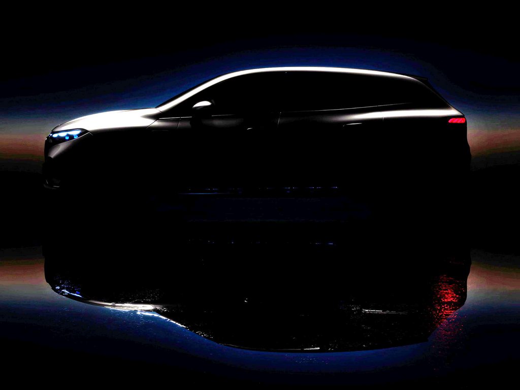 Mercedes EQS SUV Teaser Image