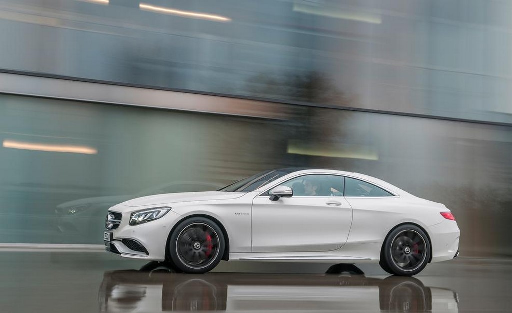 Mercedes S63 AMG Coupe Side