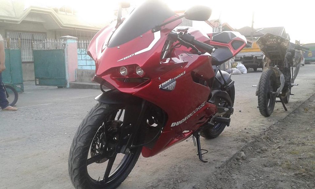 Modified Bajaj Pulsar Ducati Panigale