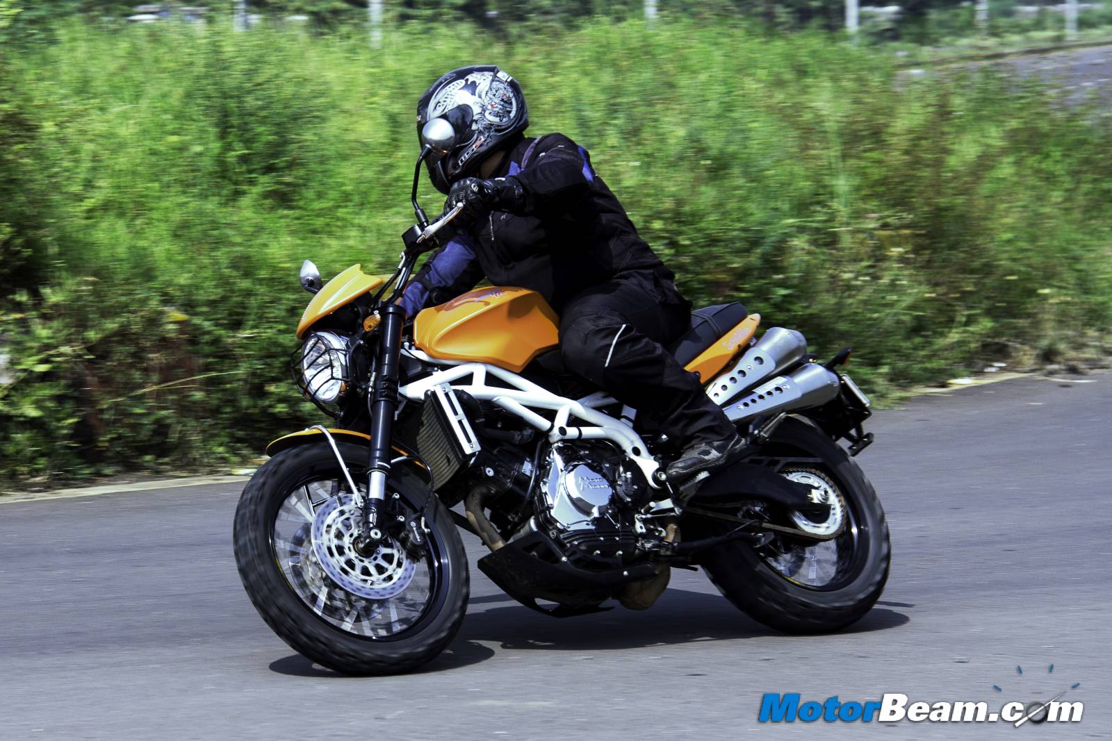 Moto Morini Scrambler Road Test