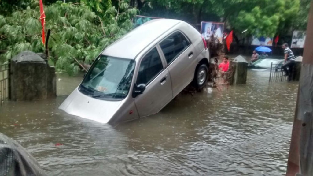 Mumbai Flooded Alto Submerged