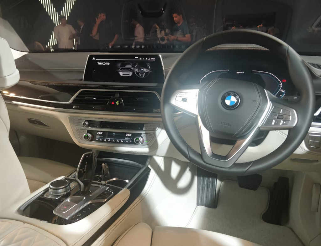 2019 Bmw 7 Series Price Starts At Rs 1 2 Crore Motorbeam