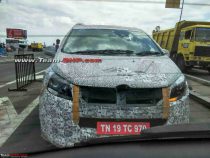 New Mahindra MUV Spotted Front