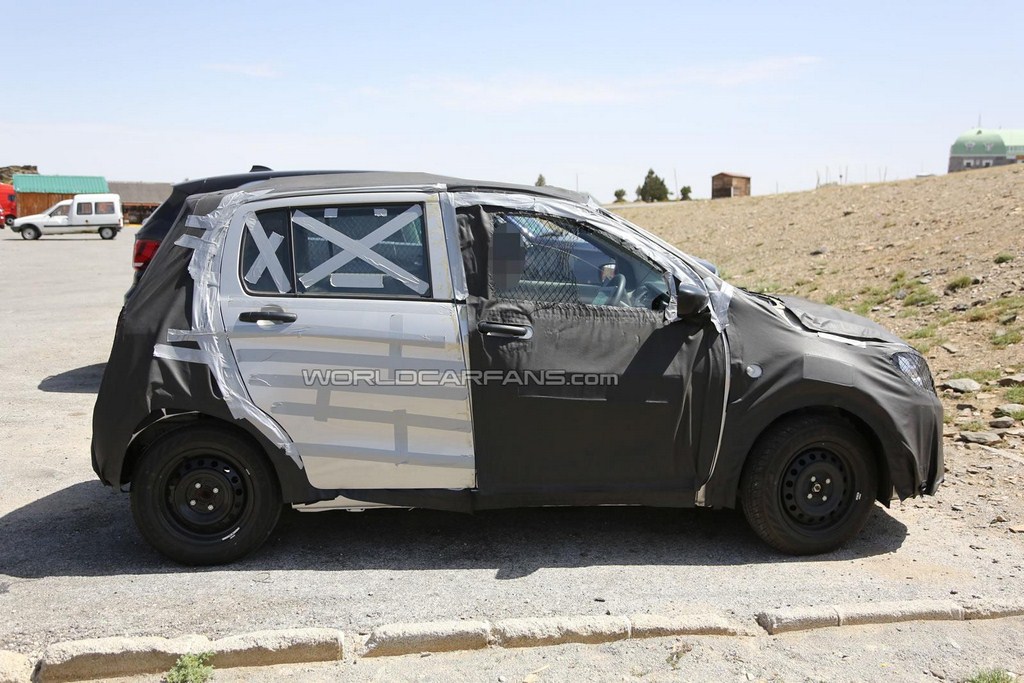 Next Generation Suzuki Alto Spied Side