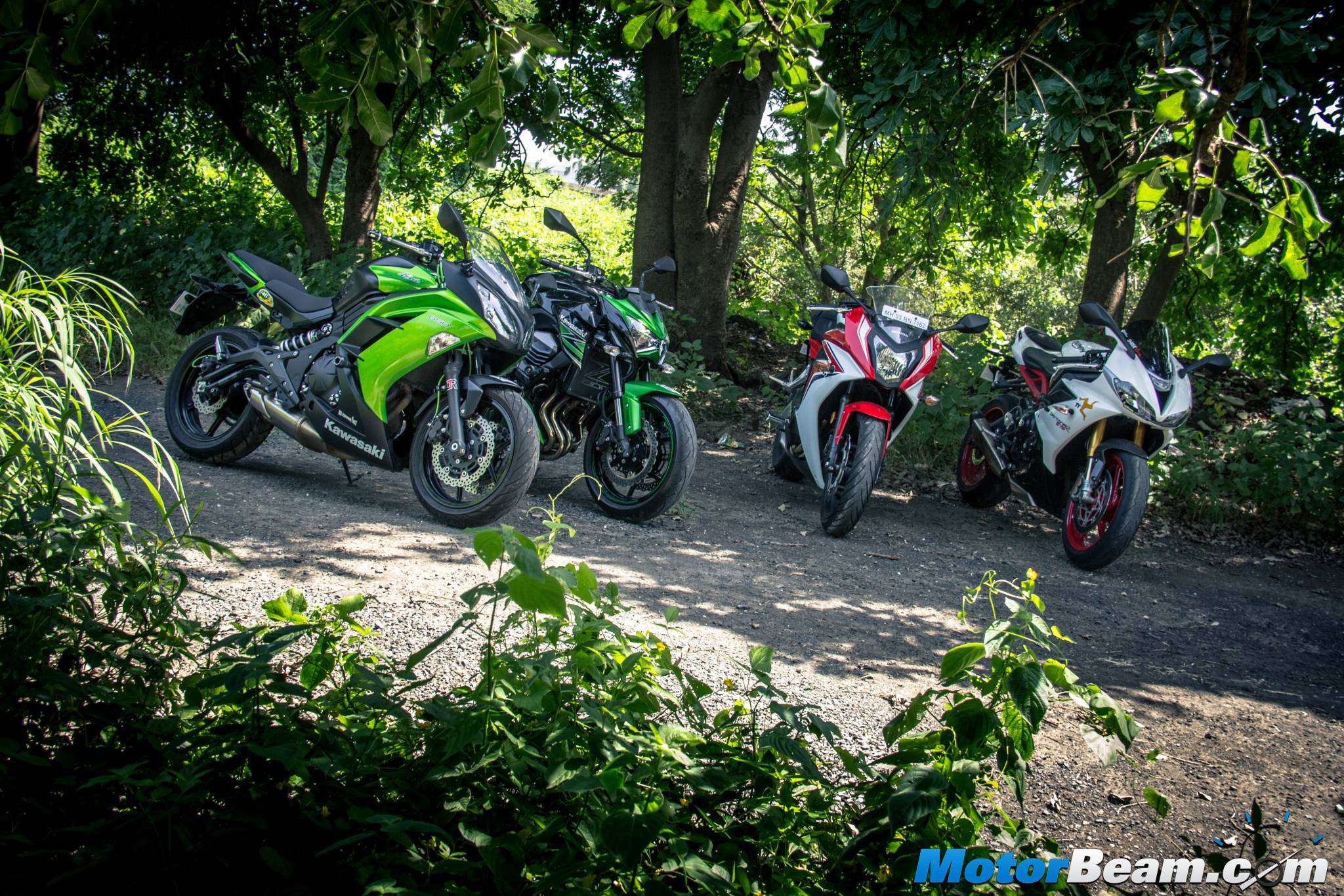 Ninja 650 vs Honda CBR650F vs Z800 vs Triumph Daytona 675