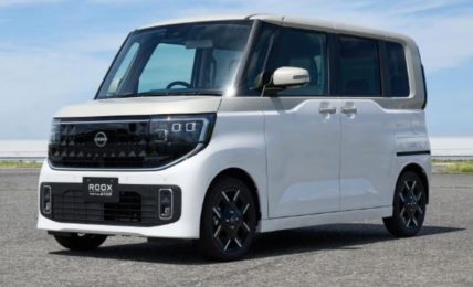 Nissan Roox front