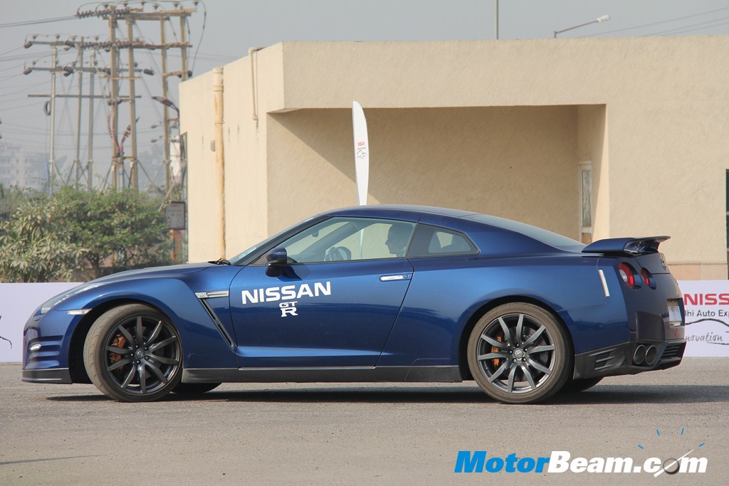 Nissan GT-R - Side Profile