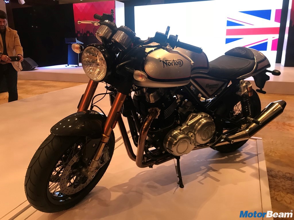Norton Commando 961 Sport Front