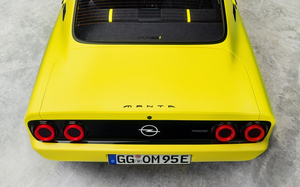 Opel Manta GSe Elektromod Tail Lights