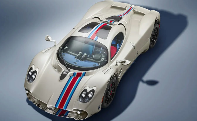 Pagani Utopia Coyote front