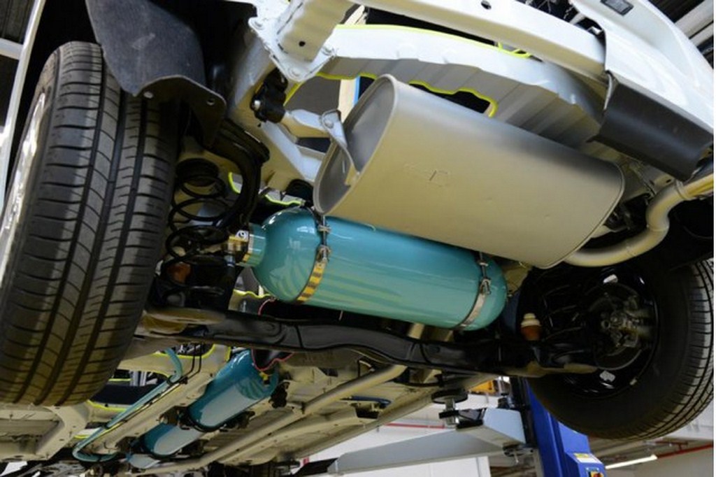Peugeot Citroen Hybrid Air Concept Cylinder