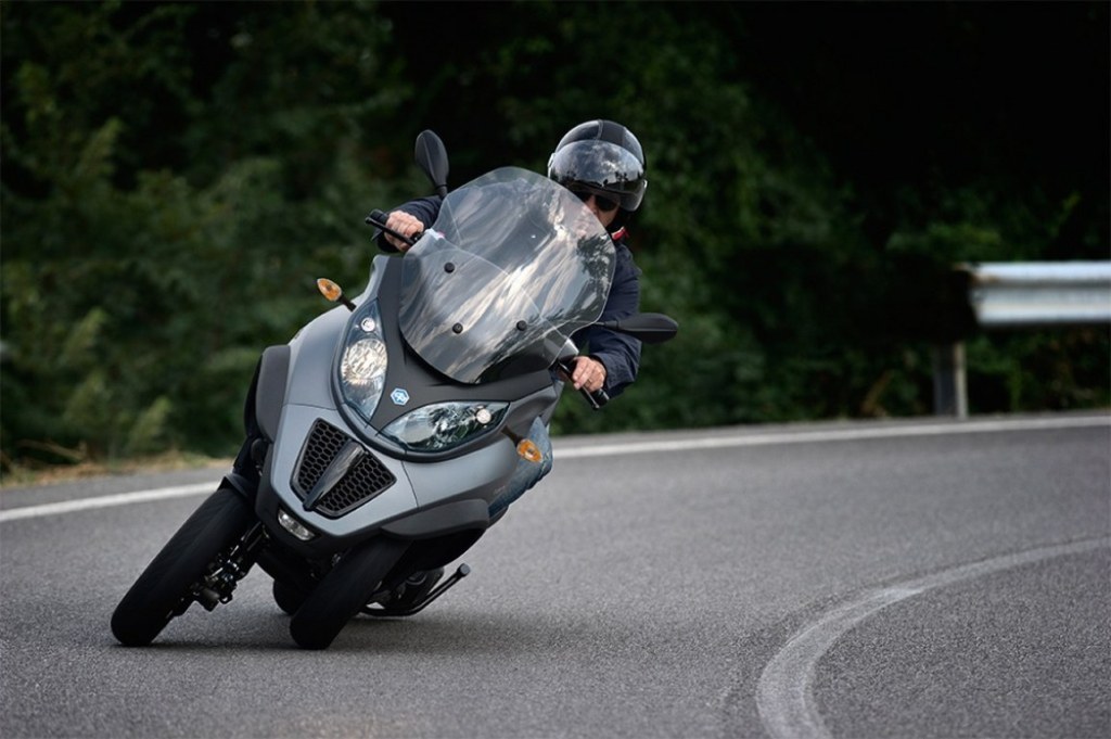 Piaggio MP3 Hybrid 125