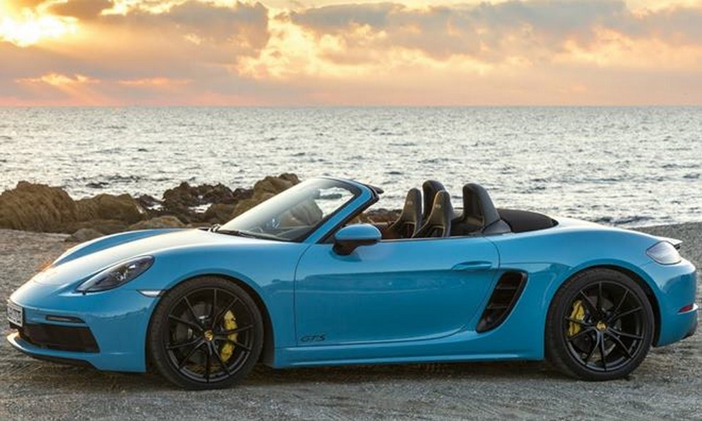Porsche 718 Boxster Blue Side
