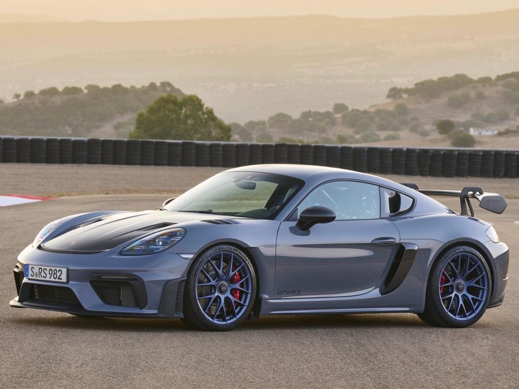 Porsche 718 Cayman GT4 RS Price Side