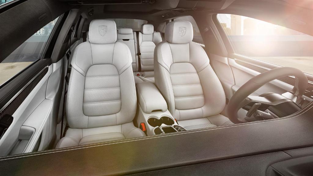 Porsche Macan Seats