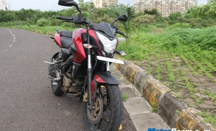 Pulsar 200 NS Test Ride Review