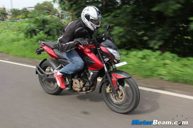 Pulsar 200 NS Video Review