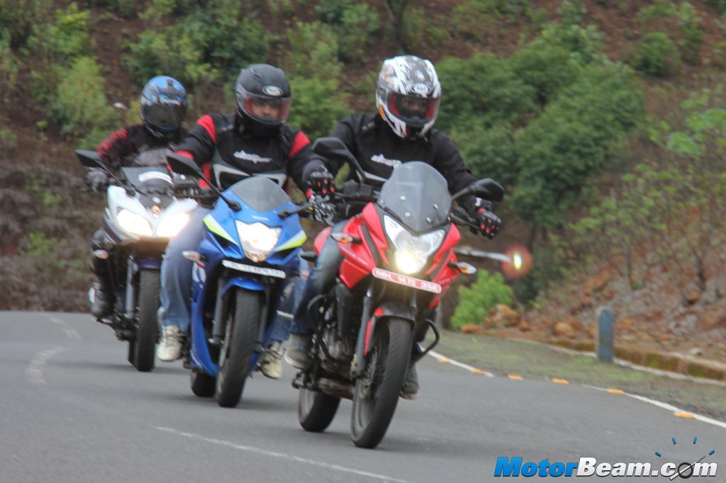 Pulsar AS 150 vs Gixxer SF vs Fazer