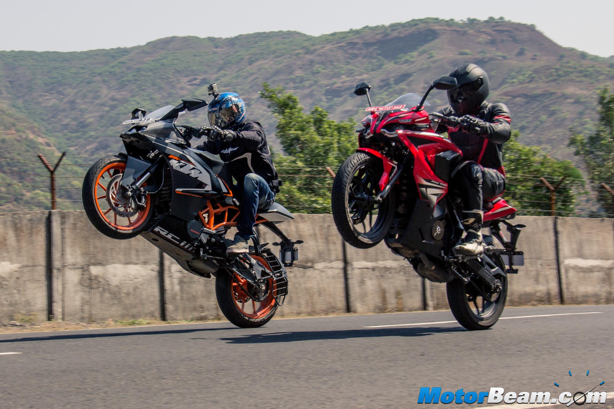 Pulsar RS 200 vs KTM RC 200 Review