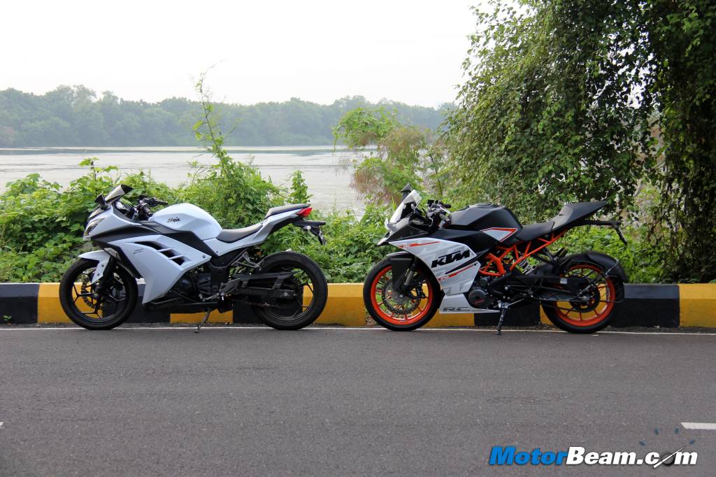 RC 390 vs Ninja 300