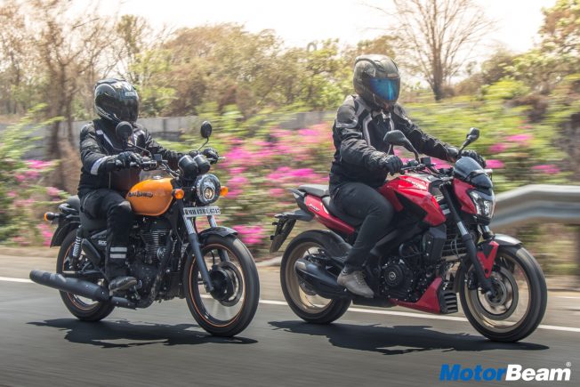 RE Thunderbird 500X vs Bajaj Dominar 400 - Video