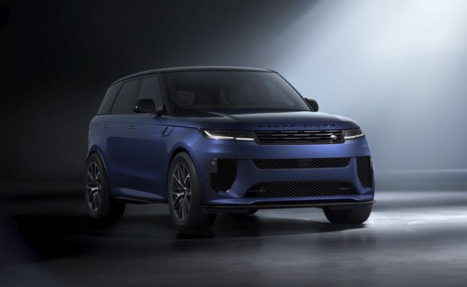 Range Rover Sport SV Blue