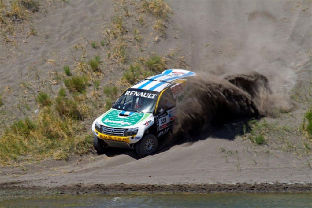 Renault Duster Dakar Rally Version 0(3)