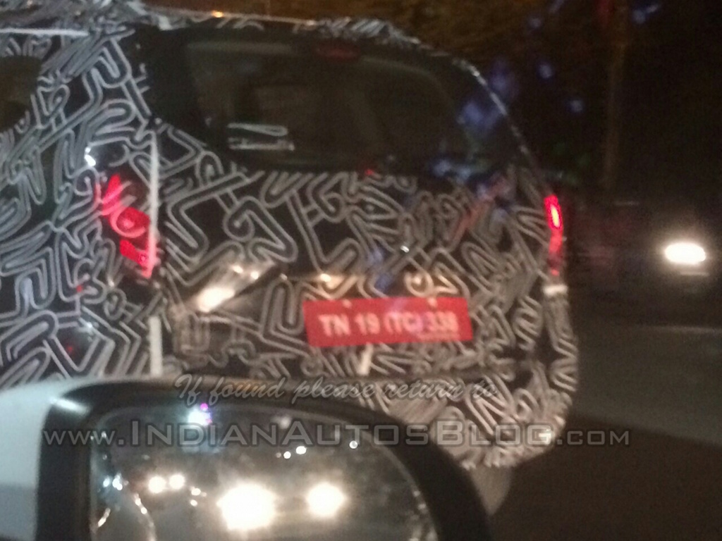 Renault Duster Facelift India Spied