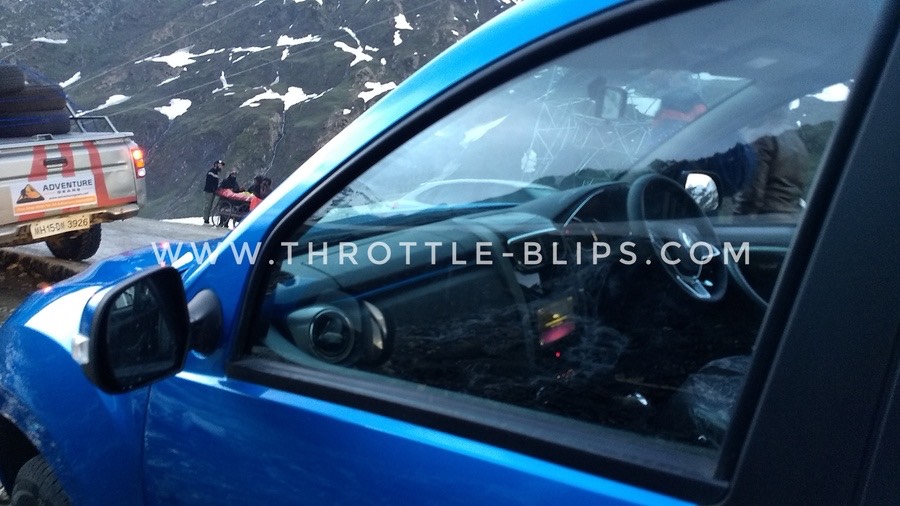 Renault Duster Facelift Interior Spied