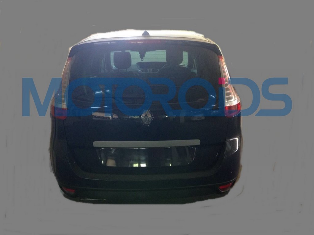 Renault Grand Scenic Spy Shot