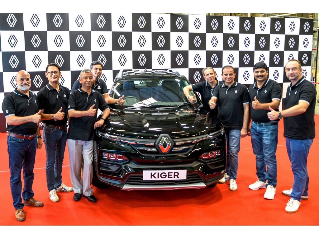 Renault Kiger Stealth Black