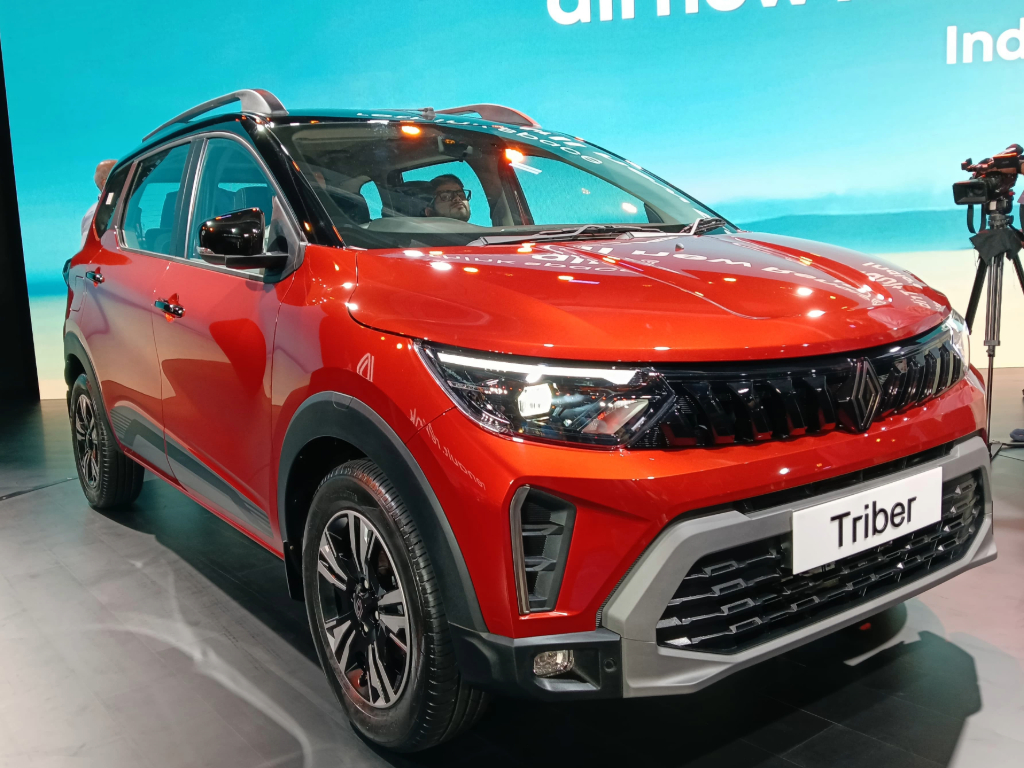 Renault Triber front