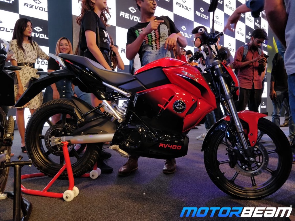 Revolt RV 400 Red