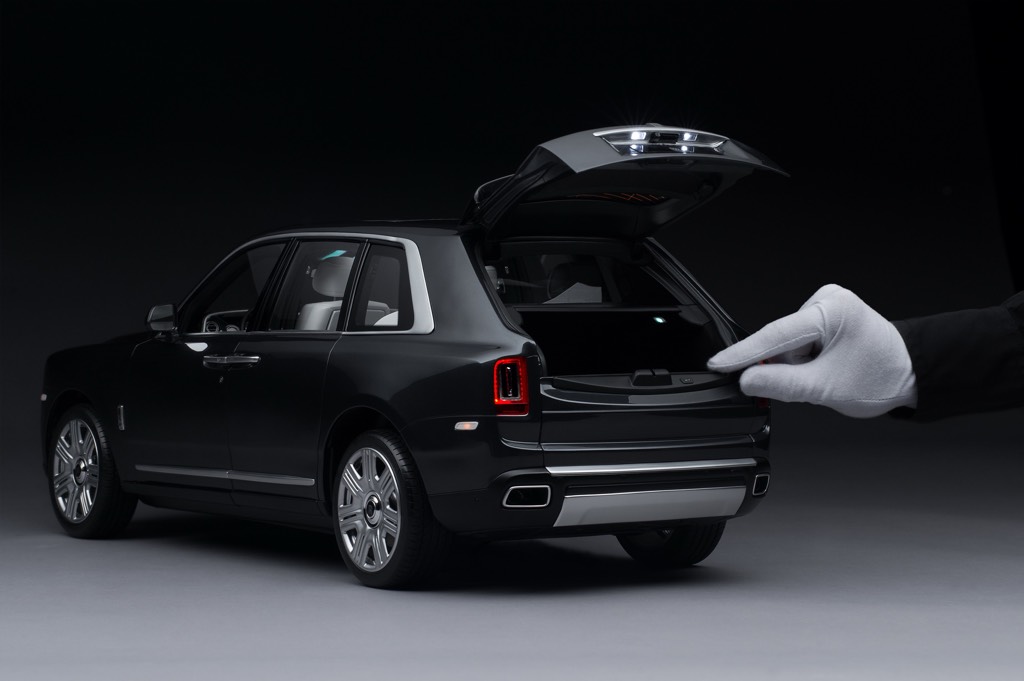 Rolls-Royce Cullinan Scale Model