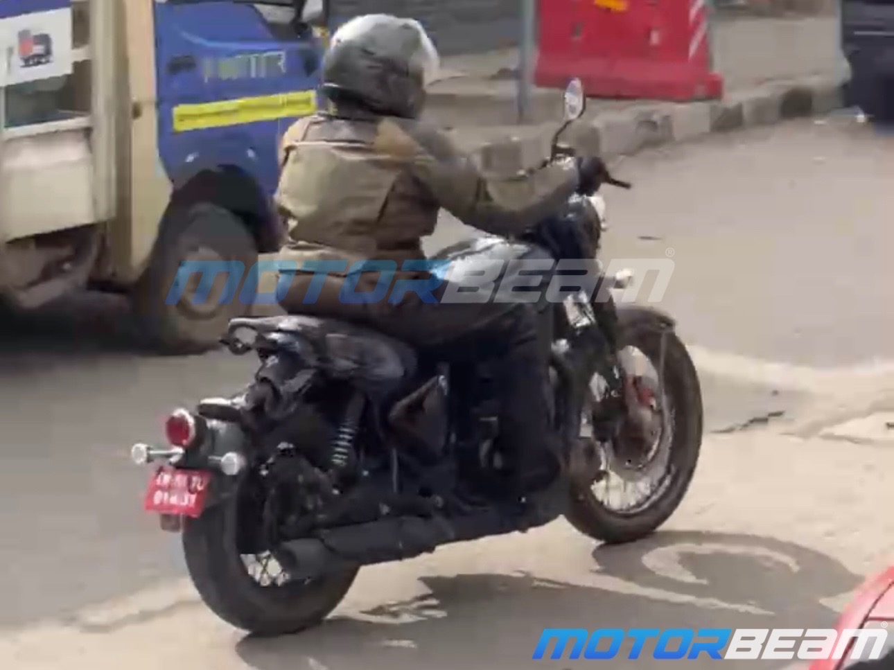 Royal Enfield Bobber 350 Prototype Test