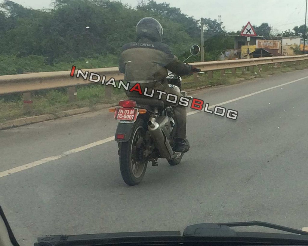 Royal Enfield Classic 500 Scrambler Spotted Rear