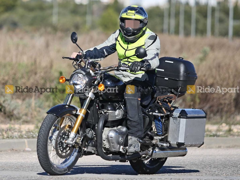 Royal Enfield Classic 650 Spied