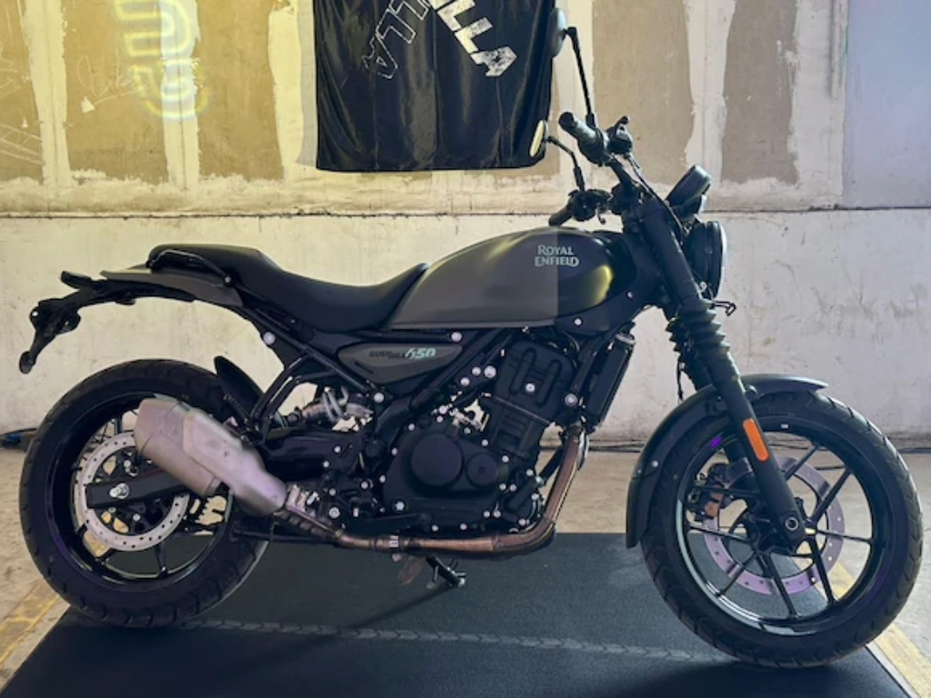 Royal Enfield Guerrilla 450 side